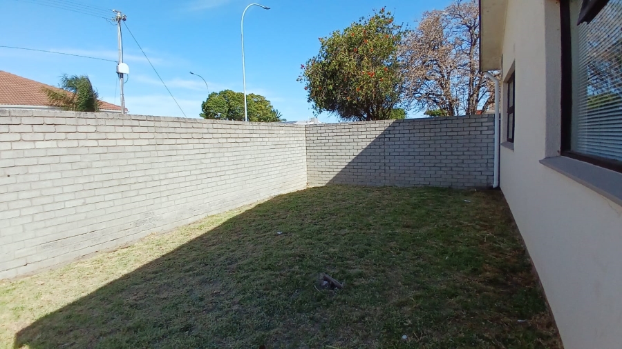 To Let 3 Bedroom Property for Rent in Townsend Estate Western Cape